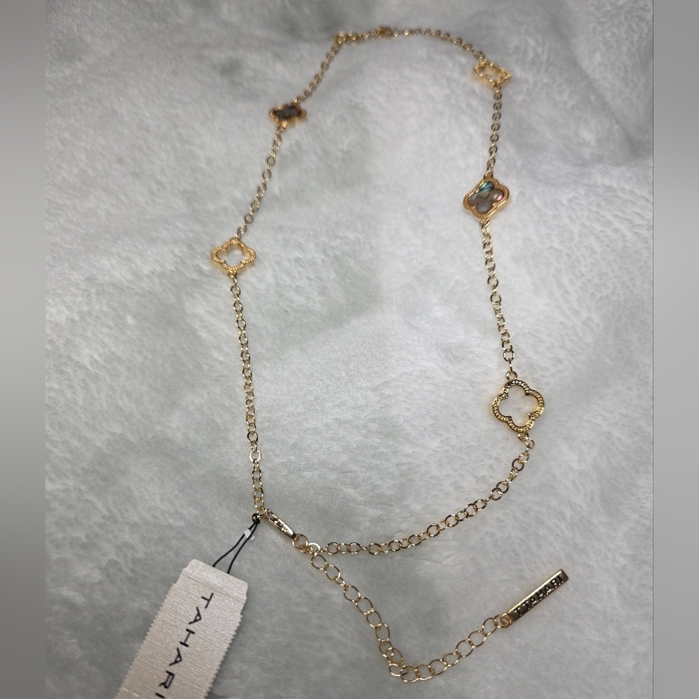 T Tahari Elegant Gold Flower Necklace 24" Adjust - Picture 7 of 10